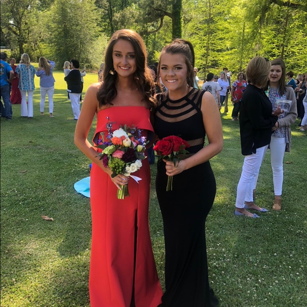 Black prom dress